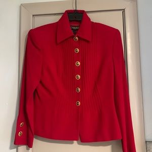 Griffith Gray by St John. Size 2 with tiny collar flaw. Hardly noticeable.